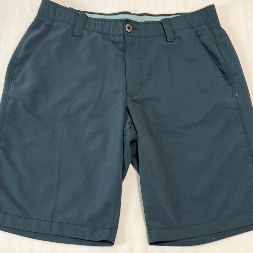 Under Armour Men’s Performance Shorts – Size 34